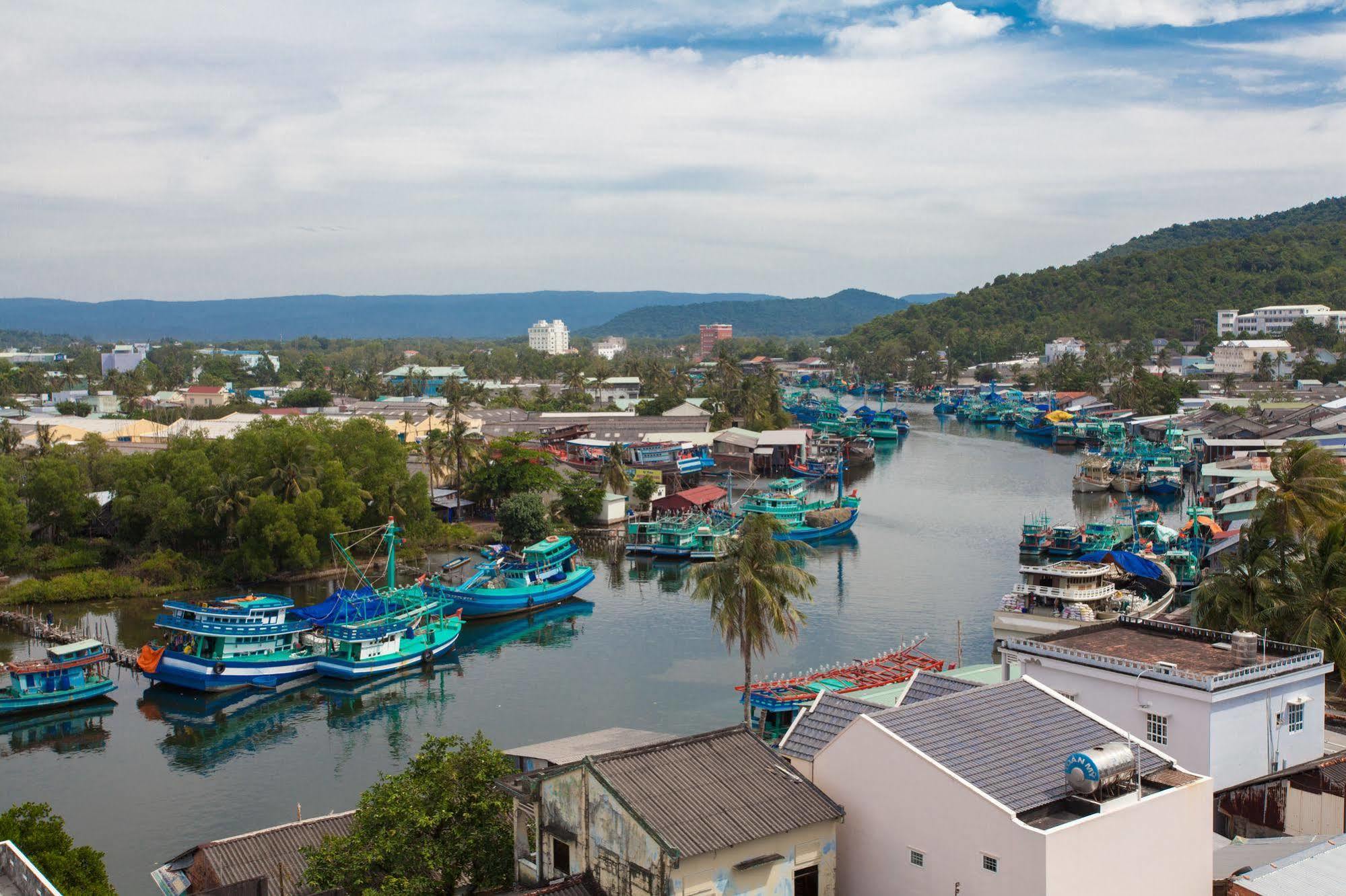 Blue Sky Phu Quoc Hotel Εξωτερικό φωτογραφία